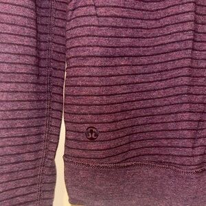 lululemon athletica reversible long sleeved turtleneck - Purple Striped